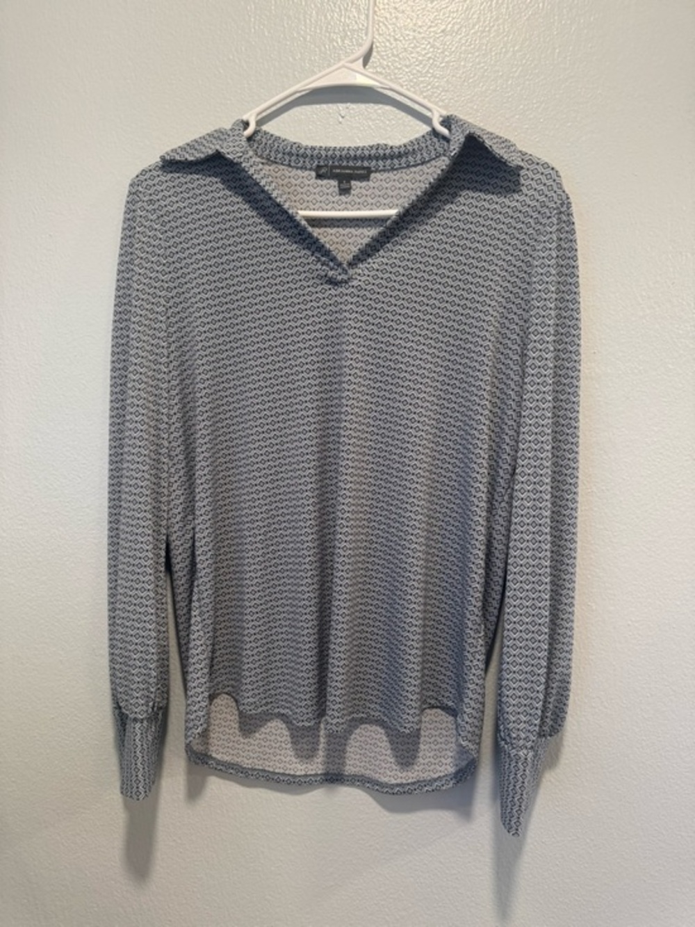 Adrianna Papell Light Blue Patterned Long-Sleeve Blouse Size Small